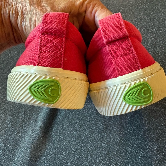 Perfect for the holidays! Comfy and cute. Great quality and not cheap. - Picture 5 of 7